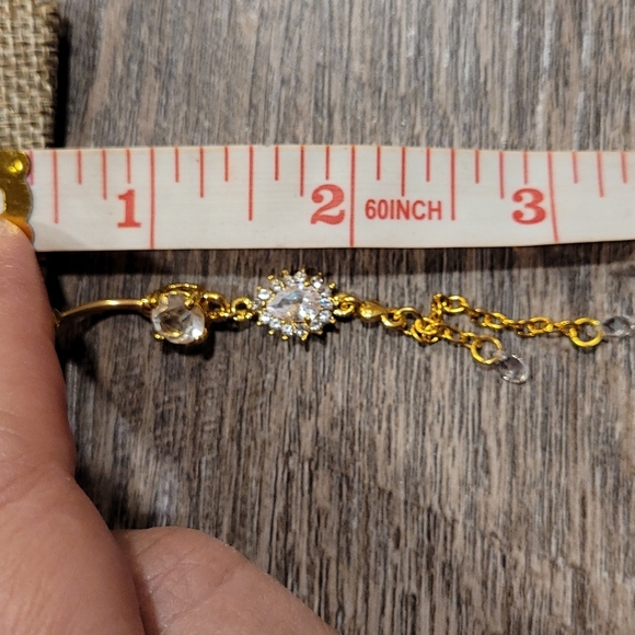 Bellybutton piercing - Picture 4 of 4